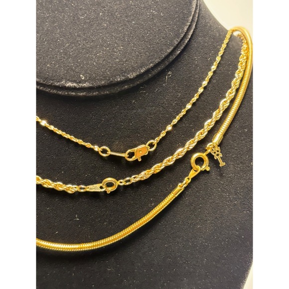 Delicate Gold Tone Chain Necklace Lot‎ Rope Signed Crown Trifari And Others - Picture 6 of 7